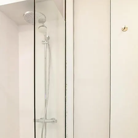 Awesome In With Wifi דירה אוסטנדה