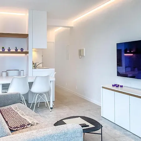 Awesome In With Wifi 아파트 *